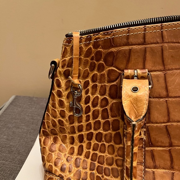 Dooney & Bourke large domed satchel Nile - Picture 6 of 10